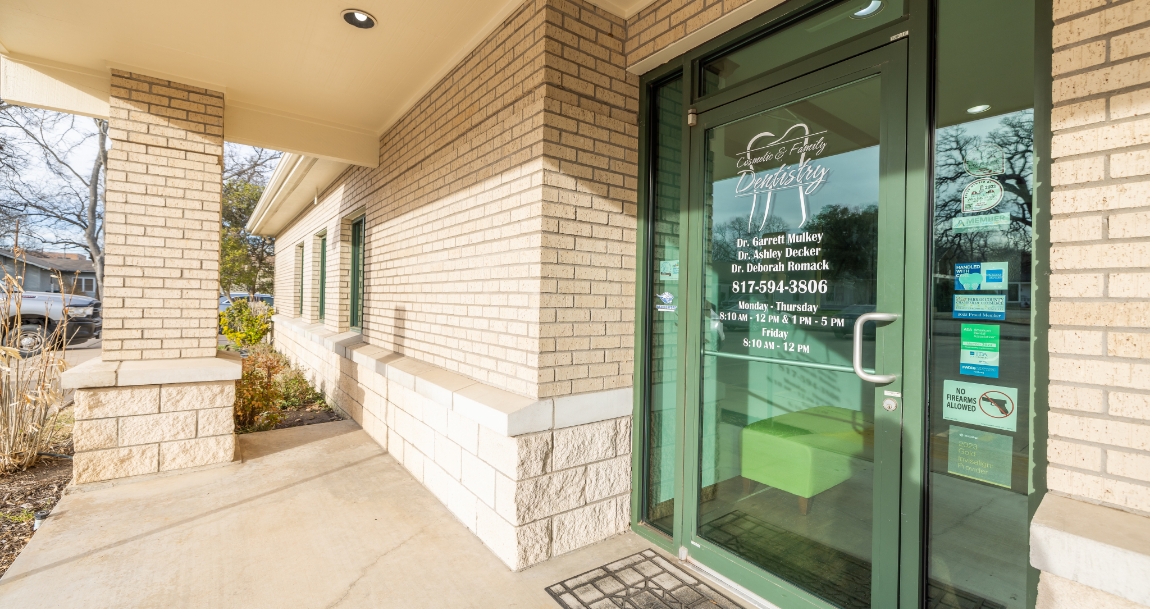 Front door of Cosmetic & Family Dentistry of Weatherford